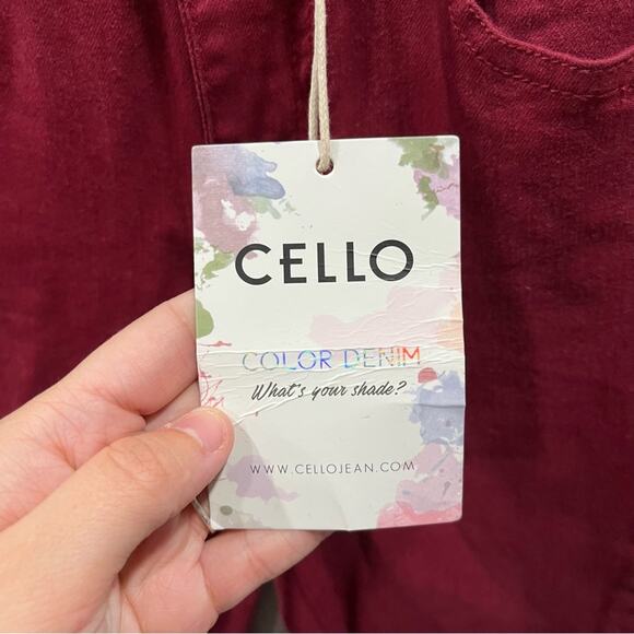 NWT Cello Red Skinny Jeans Shark Bite Frayed Hem - Picture 3 of 10